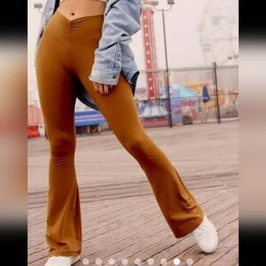 Aerie Offline Real Me, Flare, Hi-Rise Brown Flare Pants Size XS